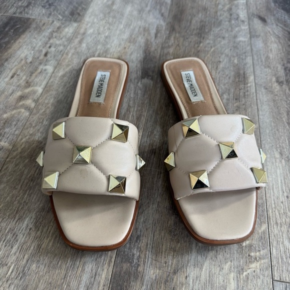 Steve Madden Beige Sandals with Gold Studs - Picture 6 of 8